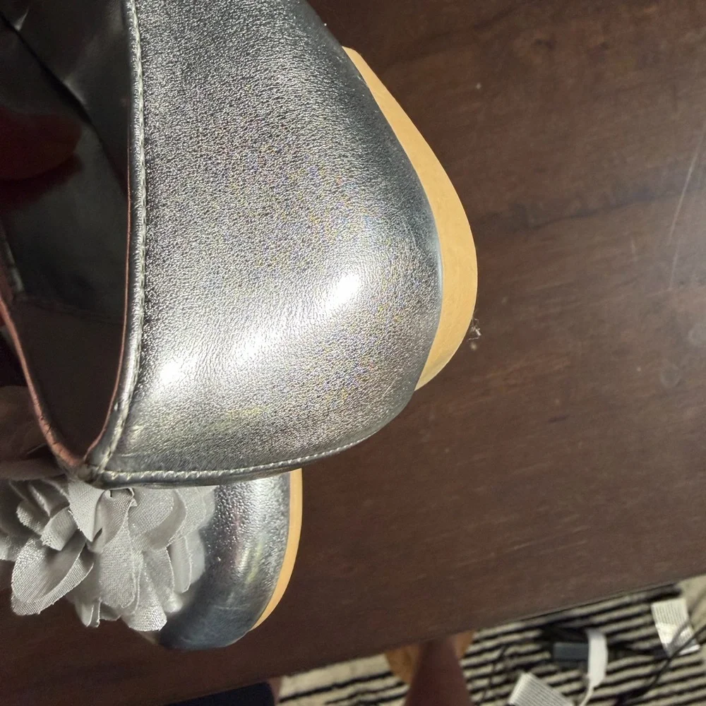 Nina Silver Glitter Girls Flats with Floral Detail - worn once